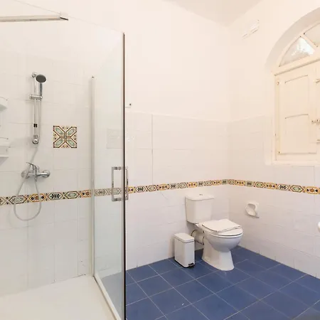 Villa Spacious With Private Pool & Bbq In St'pauls By 360 Estates