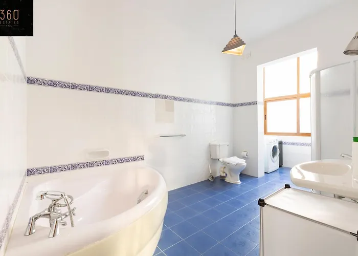 Spacious With Private Pool & Bbq In St'pauls By 360 Estates * Σεντ Πόλς Μπέι