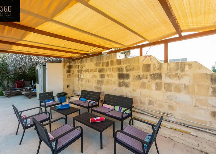 Spacious With Private Pool & Bbq In St'pauls By 360 Estates